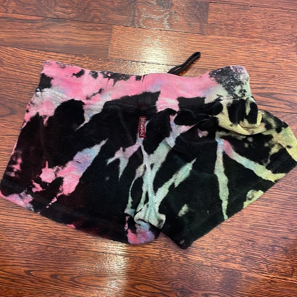 Hard tail shorts - Picture 2 of 3
